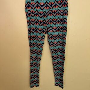 LuLaRoe Multicolor Chevron Leggings Tall & Curvy